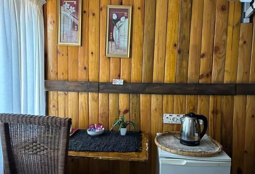 Hotelli Elephant Rock Inn