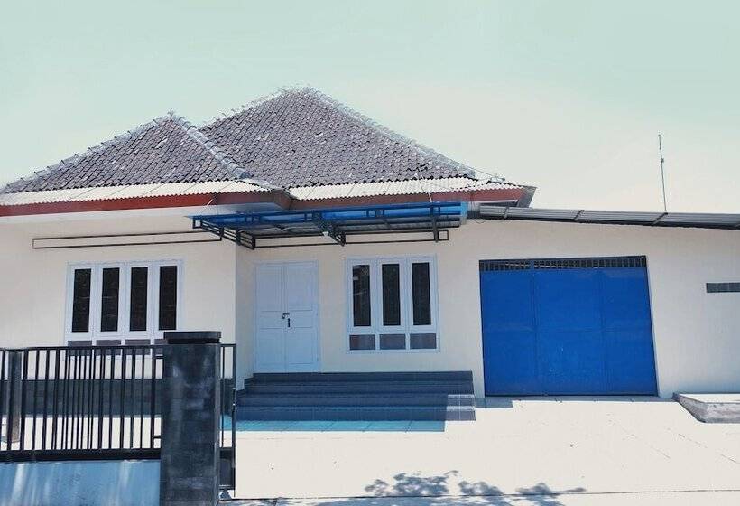 Szálloda Griya Soeratin Residence By Oyo Rooms