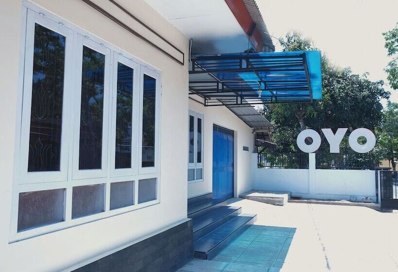 Szálloda Griya Soeratin Residence By Oyo Rooms