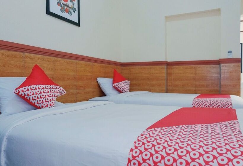 Szálloda Griya Soeratin Residence By Oyo Rooms