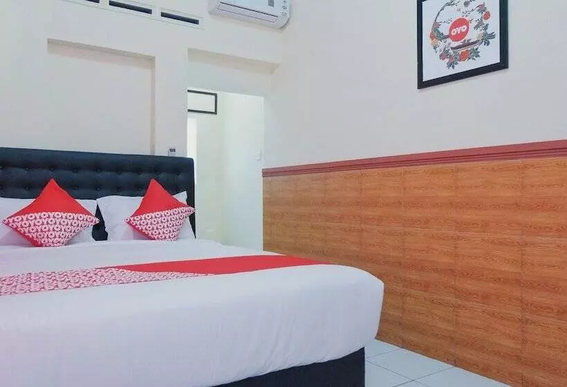 Hotelli Griya Soeratin Residence By Oyo Rooms