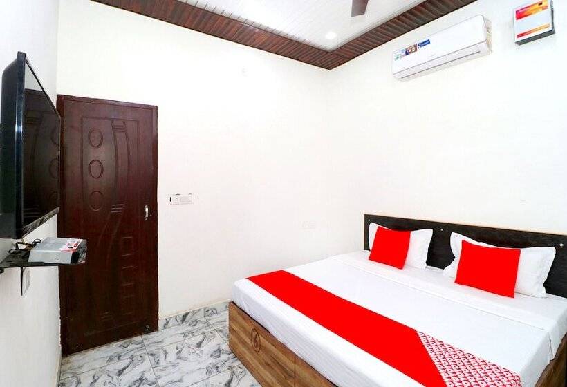 בית מלון כפרי New Bury By Oyo Rooms