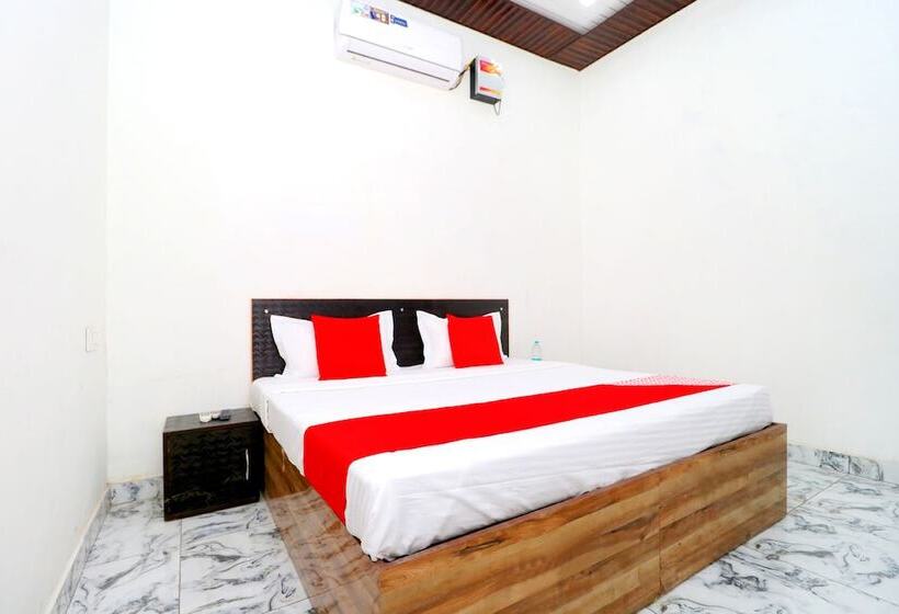 בית מלון כפרי New Bury By Oyo Rooms