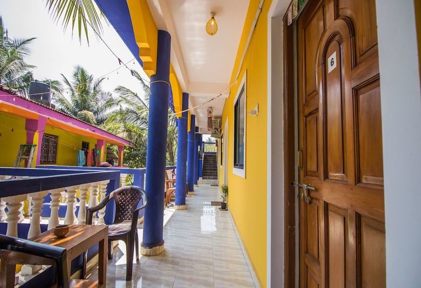 فندق Oyo 12420 Home Studio Mandrem Beach