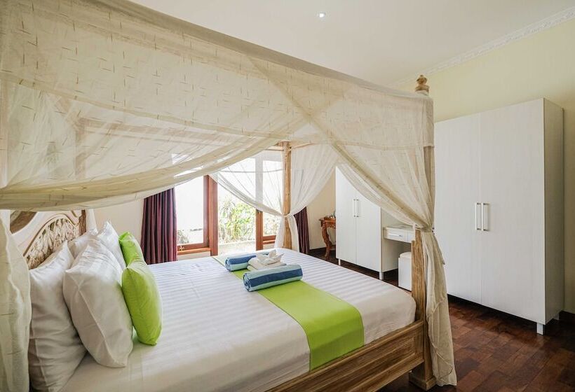 Otel Poinciana Resort Bali