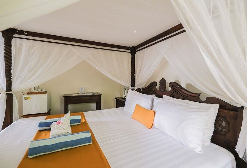 Otel Poinciana Resort Bali