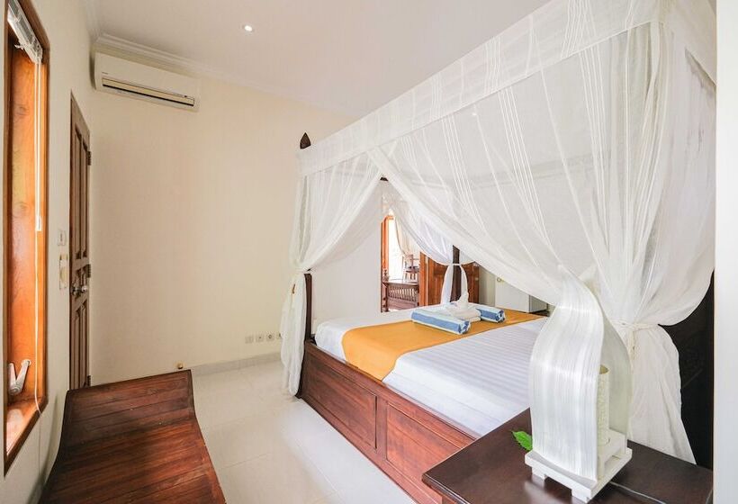 Otel Poinciana Resort Bali