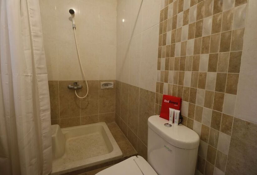 Hotel Urbanview De Dharmawangsa Suite