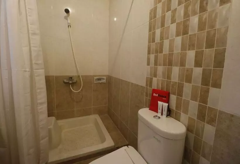 Hotelli Urbanview De Dharmawangsa Suite