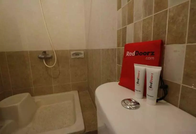 Hotelli Urbanview De Dharmawangsa Suite