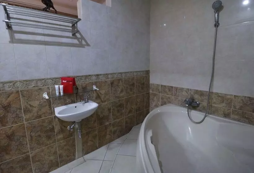 Hotelli Urbanview De Dharmawangsa Suite