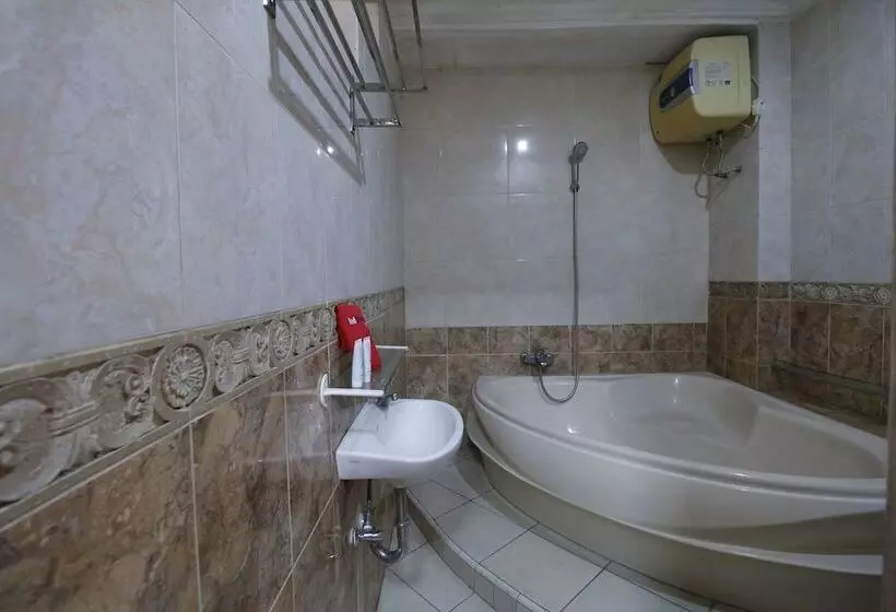 Hotelli Urbanview De Dharmawangsa Suite