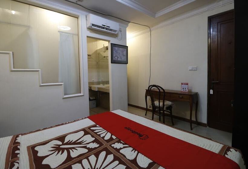 Hotel Urbanview De Dharmawangsa Suite