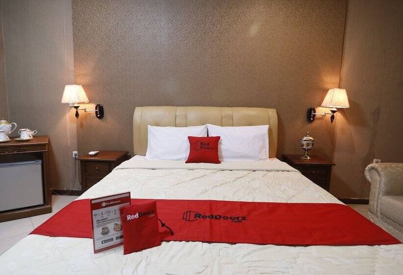 Hotel Urbanview De Dharmawangsa Suite