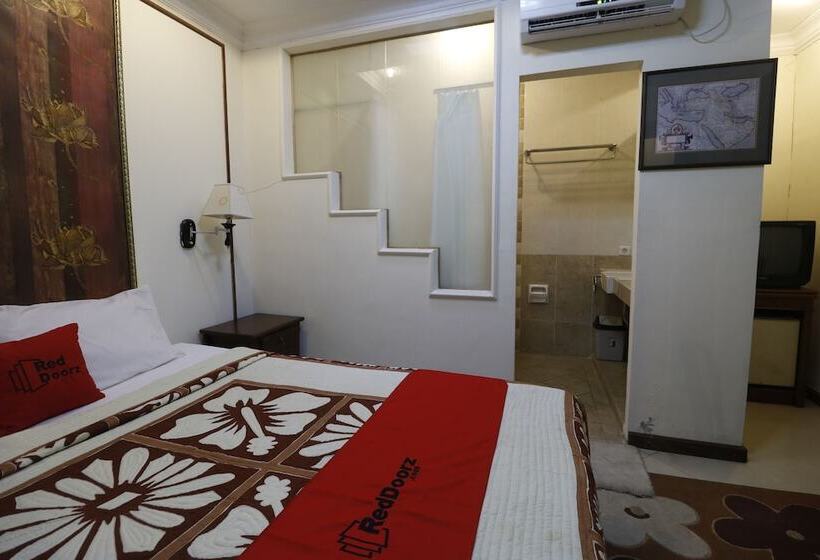 Hotel Urbanview De Dharmawangsa Suite