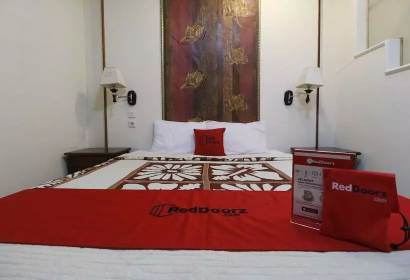 Hotelli Urbanview De Dharmawangsa Suite