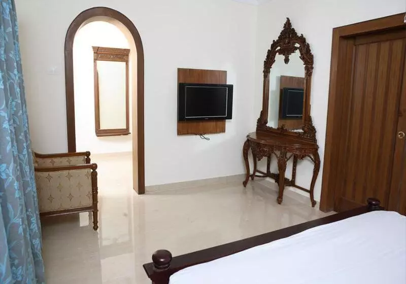 Saaral Resorts & Hotels Pvt Ltd