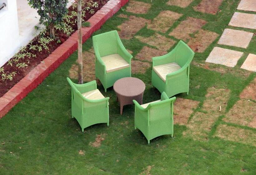 Saaral Resorts & Hotels Pvt Ltd