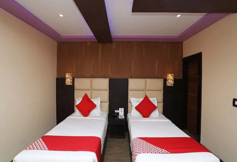 فندق The Dolphin Palace By Oyo Rooms