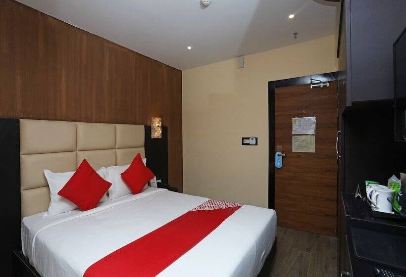 فندق The Dolphin Palace By Oyo Rooms