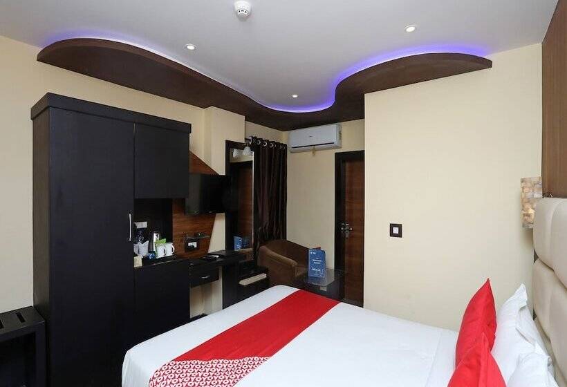 فندق The Dolphin Palace By Oyo Rooms