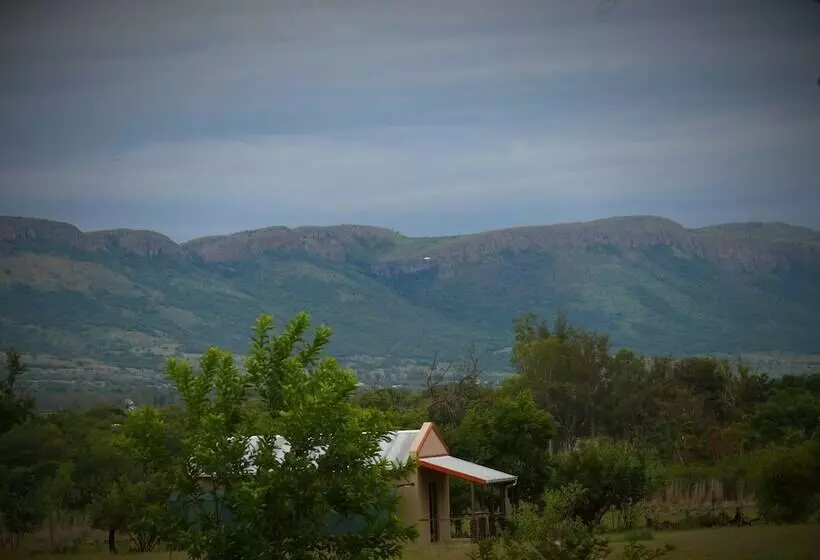 Hotelli Votadini Country Cottages