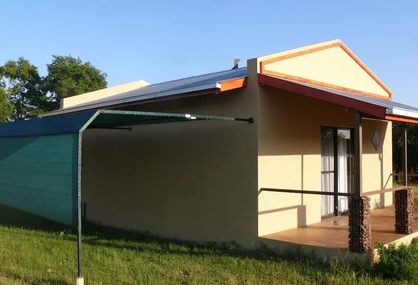 Hotelli Votadini Country Cottages