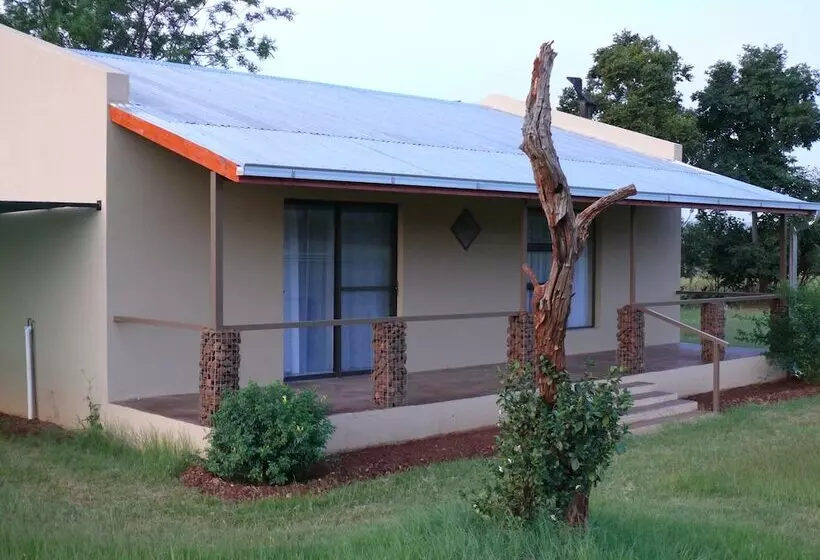 Hotelli Votadini Country Cottages