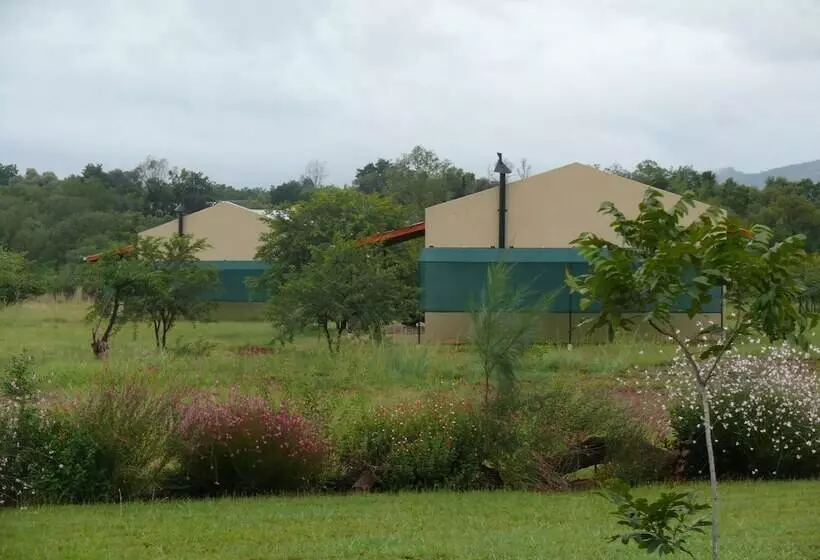 Hotelli Votadini Country Cottages