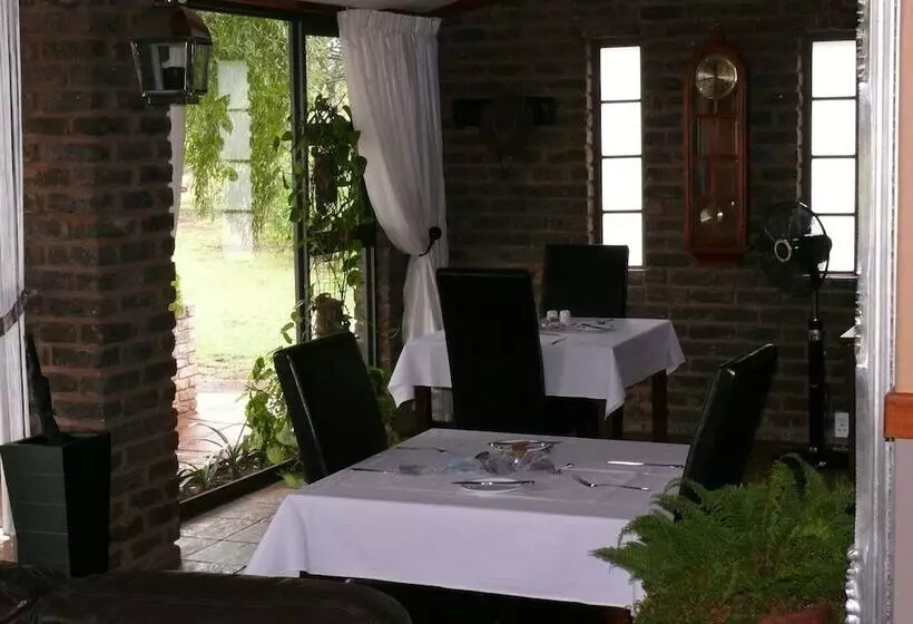 Hotelli Votadini Country Cottages