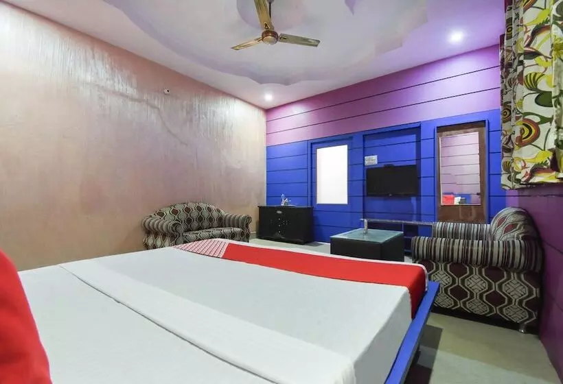 ホテル Yuvraj Residency By Oyo Rooms