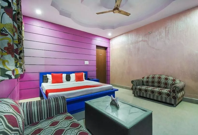 ホテル Yuvraj Residency By Oyo Rooms
