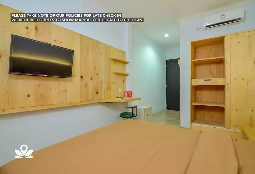 هتل Zen Rooms Near Darmawangsa Syariah
