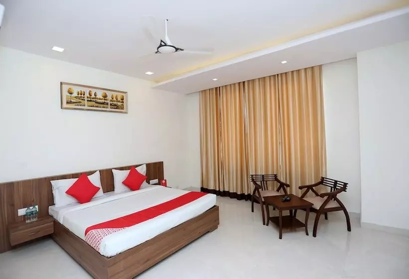 Oyo 30131 Hotel Ceremony- A Unit Of Nishuraj Resorts