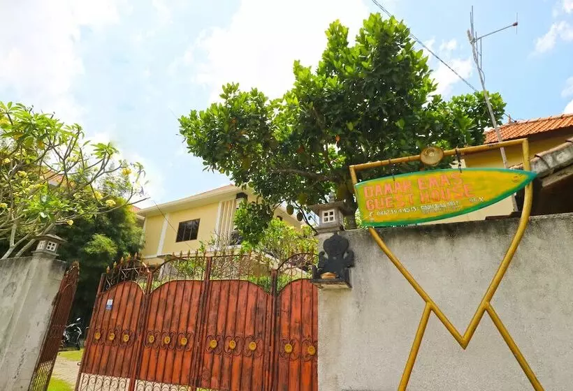 Majatalo Damar Emas Guesthouse