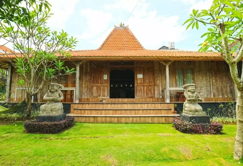 Majatalo Damar Emas Guesthouse