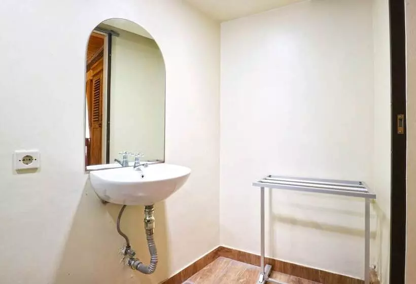 Majatalo Damar Emas Guesthouse