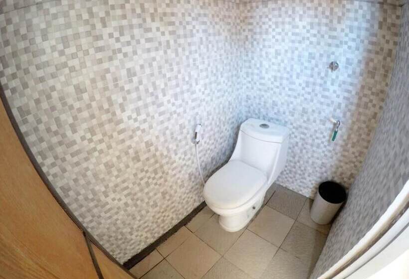 膳宿费 Jro Maman Guest House Adults Only