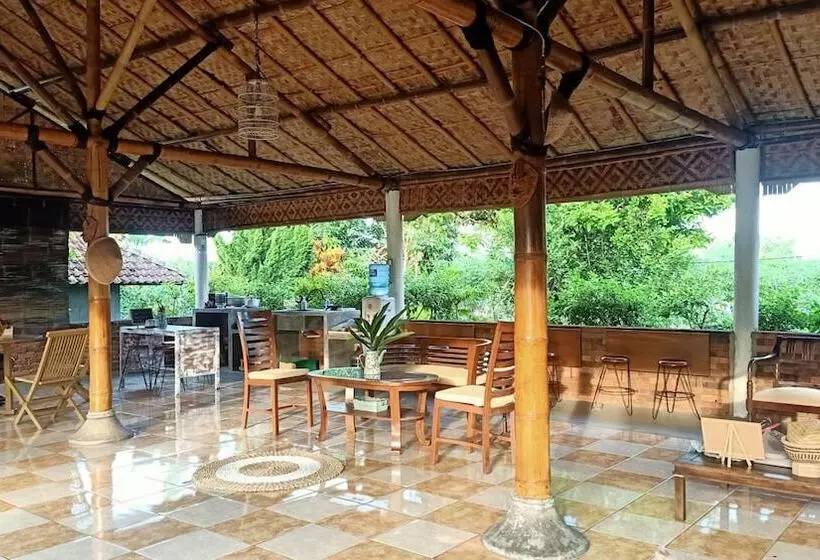 ペンション Pondok Bamboo Sendangsari