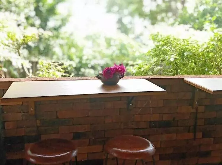 ペンション Pondok Bamboo Sendangsari