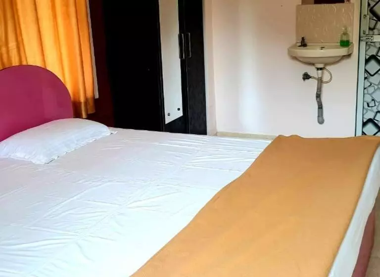 Majatalo Raghusheela Cottage Alibaug