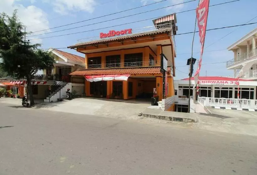 Majatalo Reddoorz Near Sarangan Lake