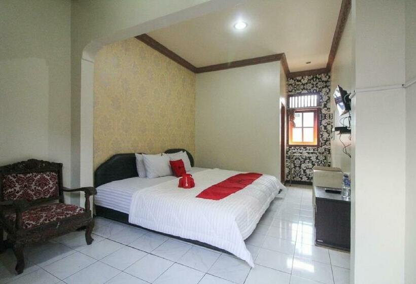 Pension Reddoorz Near Sarangan Lake