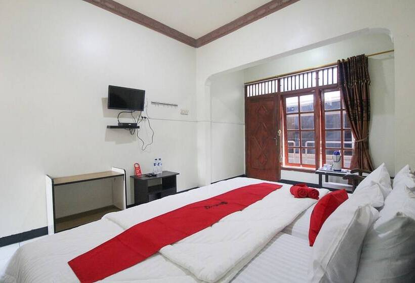 Pension Reddoorz Near Sarangan Lake