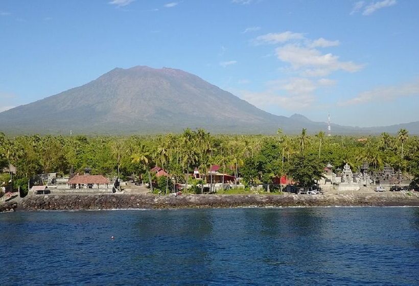 Bali Apnea Club   Hostel