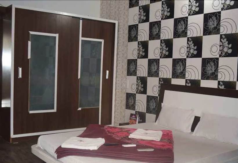 Отель Ashoka Residency