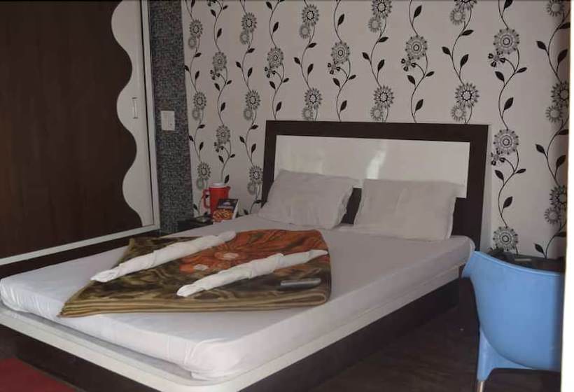 Отель Ashoka Residency