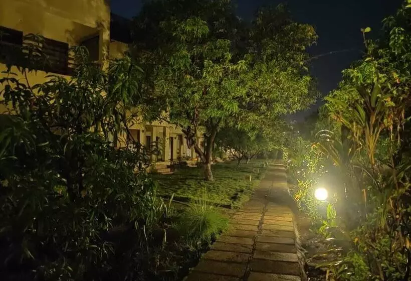 ホテル Gir Birding Lodge
