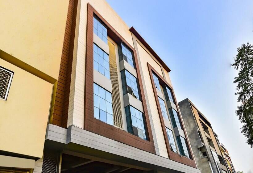 酒店 Park Avenue By Oyo Rooms