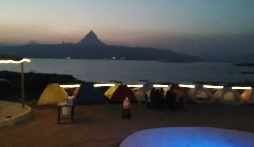 ホテル Pavana Lake Camping